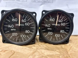 Airspeed Indicators (ASI) — photo 2 of 3