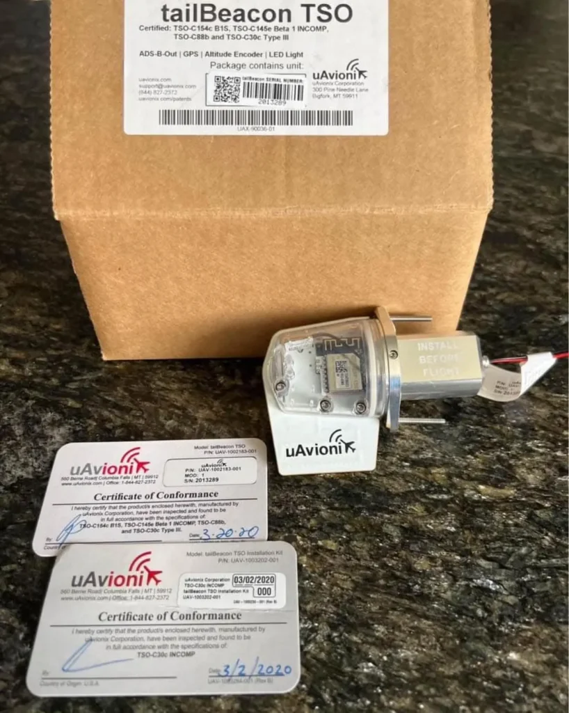uAvionix TailBeacon