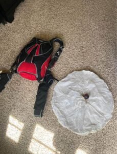 Wings Parachute (complete rig) — photo 6 of 9