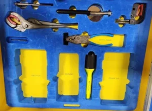 AIRCRAFT AVIONICS TECHNICIAN SNAP-ON TOOLBOX SET — photo 8 of 8