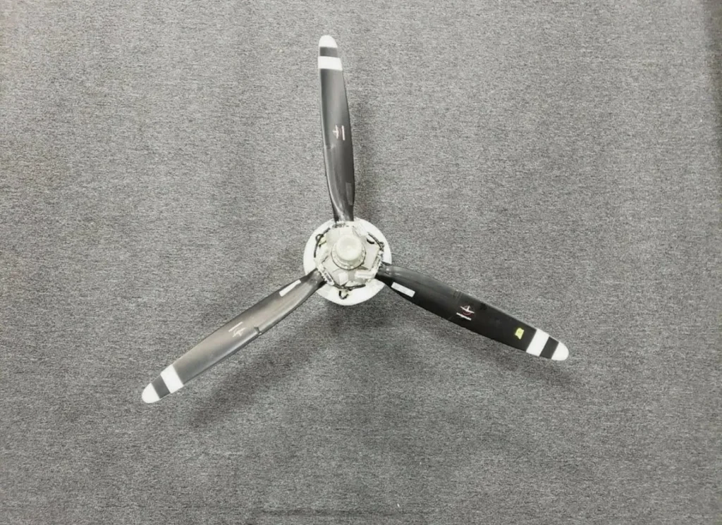McCauley 3AF32C93NR Propeller Assembly