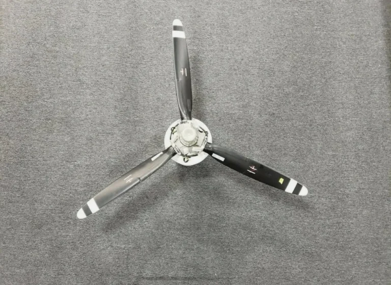 McCauley 3AF32C93NR Propeller Assembly