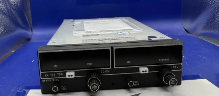 BendixKing KX165 NAV/COM