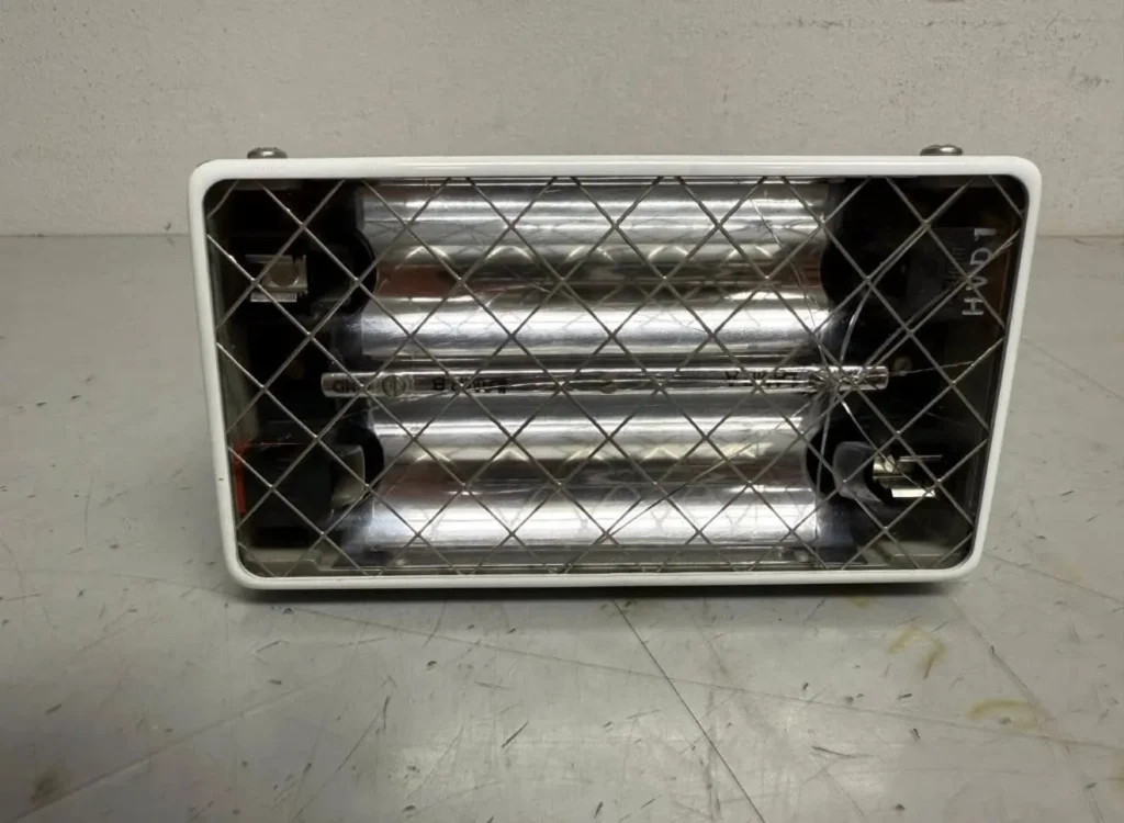Aircraft Strobe Light Assembly