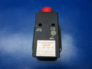 Cessna 310 / 310R Fuel Control Monitor — photo 9 of 10