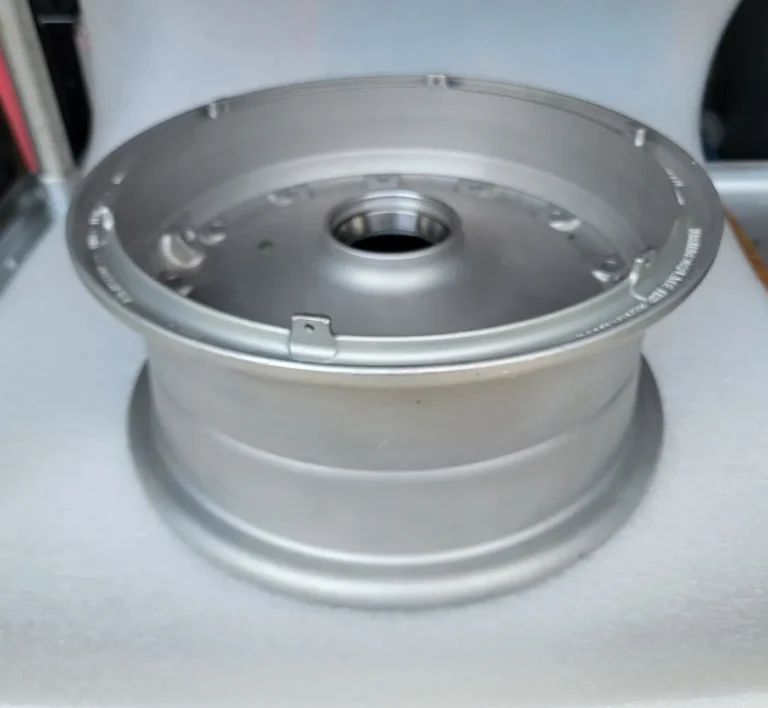 Boeing 737 Nose Wheel